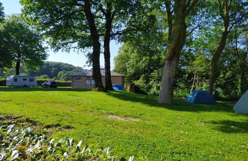 Camping "Les Cascades"